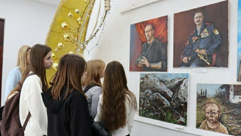 Саратовцев приглашают на выставку донецкой художницы Галины Журавлевой